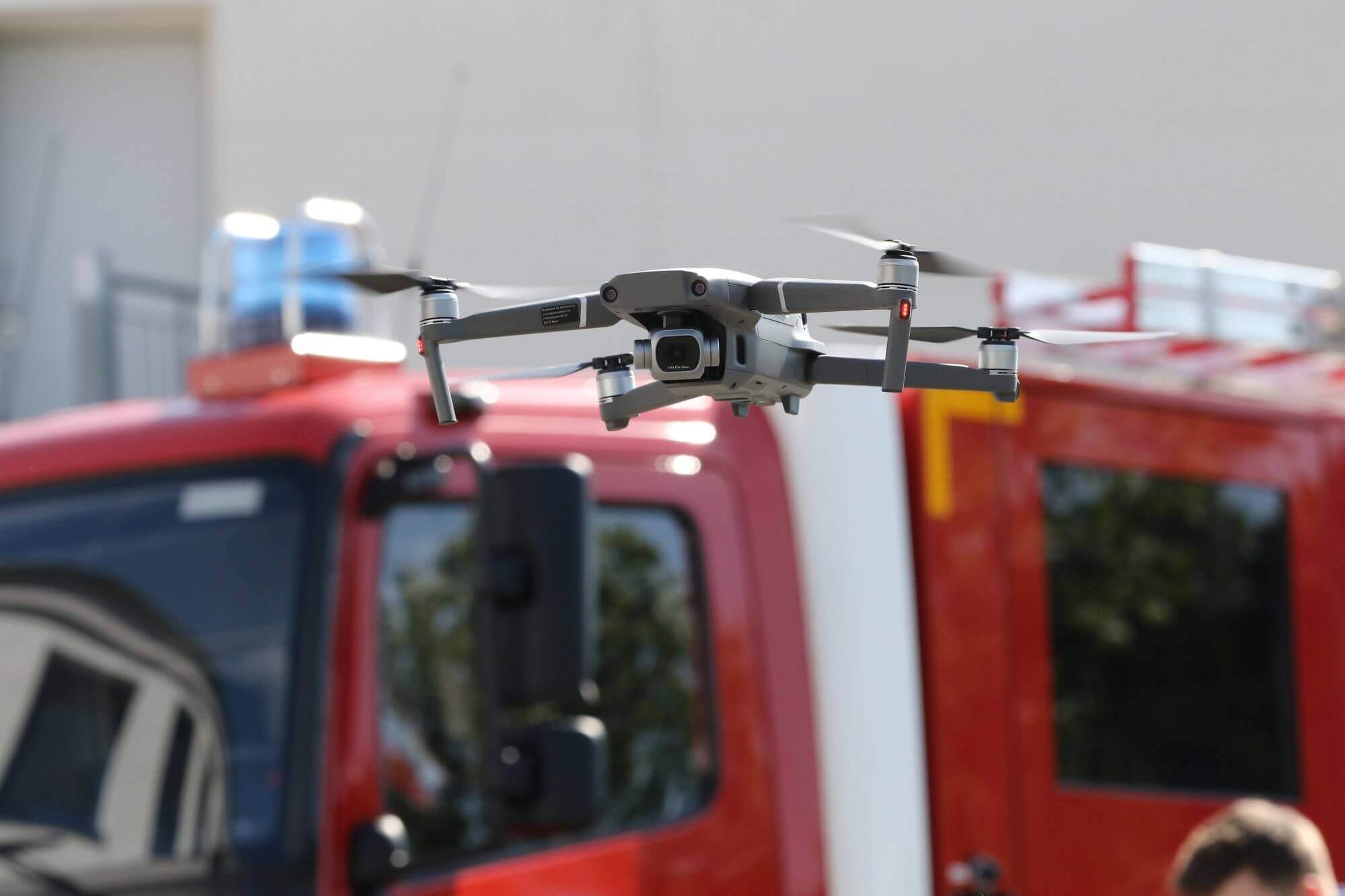 Drohnen Im Feuerwehreinsatz: Muster-Dienstvorschrift Regelt Grundsätze ...