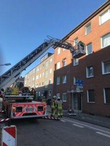 FW-BOT: Kellerbrand in einem Mehrfamilienhaus