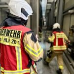 FW Alpen: Übung bei LEMKEN: Rettung eines verunglückten Arbeiters aus einer Grube