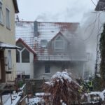 FW Stuttgart: Kellerbrand in Mehrfamilienhaus