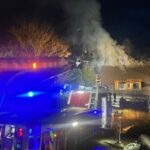 FW Pforzheim: Dachstuhlbrand, zwei Wohnungen unbewohnbar