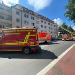 FW Bremerhaven: Personenrettung mit Drehleiter führt zu Straßensperrung