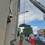 FW Bremerhaven: Höhenretter der Bremerhavener Feuerwehr unterstützen bei Krankentransport