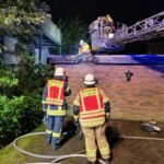 FW-ROW: Brennendes Einfamilienhaus gemeldet