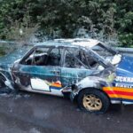 FW Moers: Historisches Rallye-Fahrzeug geriet in Brand