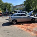 FW-MH: Brand eines Elektro-Gabelstaplers und Verkehrsunfall in Mülheim Saarn