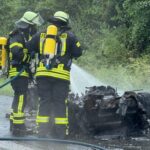 FW Königswinter: Trike auf Autobahn ausgebrannt