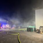 FW-E: Brand in einem Gewerbebetrieb – Rauchentwicklung weithin sichtbar