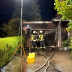 FW-SE: Garagenbrand schlägt auf Dachstuhl über