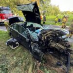 FW-OLL: Verkehrsunfall in der Litteler Straße – Person im Fahrzeug eingeklemmt