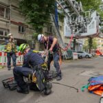 FW-E: Feuerwehreinsatz auf Baustelle: Verletzter Arbeiter sicher vom Dach gerettet