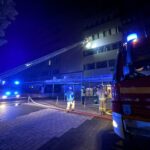 FF Bad Salzuflen: Kellerbrand sorgt für Verrauchung im Bad Salzufler Rathaus / Rund 50 Einsatzkräfte sind am Dienstagabend an der Rudolph-Brandes-Allee vor Ort