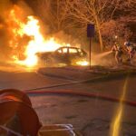 FW Dresden: PKW-Brand und Verkehrsunfall