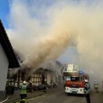 FW-OG: Abschlusslage: Gebäudebrand in Offenburg / Bühl – Starke Rauchentwicklung im Ortskern