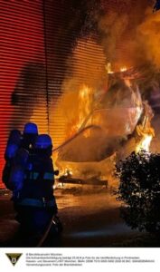 FW-M: Brandserie im nördlichen Stadtgebiet (Am Hart / Euro-Industriepark)