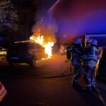 FW Norderstedt: Fahrzeugbrand in der Hans-Salb-Straße