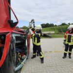 FFW Schiffdorf: Gemeindefeuerwehr trainiert Zusammenarbeit für schwere Verkehrsunfälle