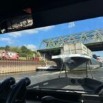 FW-NE: Binnenschiff kollidierte mit Brückenpfeiler der Hammer-Eisenbahnbrücke | Feuerwehr verhindert Untergang des Schiffs