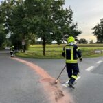 FW Flotwedel: Praxisnahe Ausbildung: Jugendfeuerwehr Eicklingen erhält Einblick in die Arbeit der Einsatzabteilung – Realeinsatz während Übung erfolgreich abgearbeitet