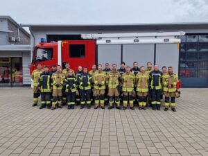 FW-OLL: 20 neue Truppführerinnen und Truppführer für den Landkreis Oldenburg