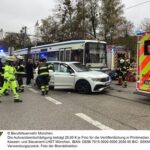 FW-M: Pkw stößt mit Straßenbahn zusammen (Bogenhausen)