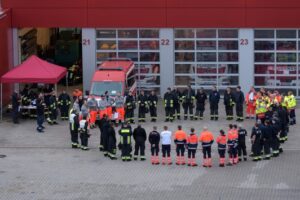 Feuerwehr Nürnberg: Katastrophenschutzeinheiten der Stadt Nürnberg übten mit einer Marsch- und Zielfahrt die überörtliche Verlegung.