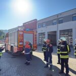 FW-EN: 18 Mitglieder der Feuerwehr Hattingen haben erfolgreich ihre Grundausbildung abgeschlossen