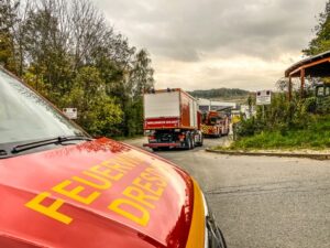 FW Dresden: Informationen zum Einsatzgeschehen von Feuerwehr und Rettungsdienst in der Landeshauptstadt Dresden vom 22. Oktober 2024