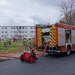 FW Dresden: Brand in leerstehendem Bürokomplex