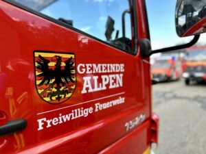 FW Alpen: Verkehrsunfall mit drei Pkw