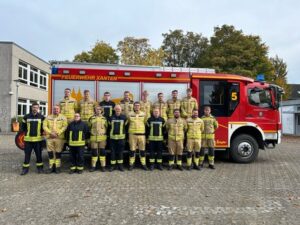 FW Alpen: Erfolgreicher Abschluss der Truppmann Module 1 und 2 der Feuerwehren Alpen, Sonsbeck und Xanten