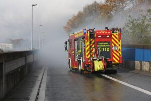 FW Bremerhaven: Positive Bilanz – Feuerwehr Bremerhaven trainiert Ernstfall im Hafentunnel