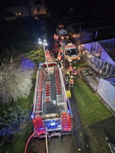 FW Reichenau: Nach der Party brennt die Küche, Verbandssübung der Feuerwehren Reichenau und Konstanz Abteilung Altstadt und dem DRK auf der Insel Reichenau, 19.11.2024, Reichenau-Niederzell