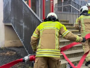 FW Dresden: Brand in Schule für Gehörlose und Hörgeschädigte – keine Verletzten