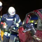 FW Celle: Einsatzübung Verkehrsunfall – Feuerwehr und Rettungsdienst üben in Celle