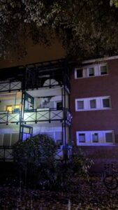 FW-BN: Wohnung nach Brand in Mehrfamilienhaus vorerst nicht bewohnbar