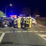 FF Bad Salzuflen: Mehrere Verletzte nach Verkehrsunfall auf Bundestraße 239 / Freiwillige Feuerwehr Bad Salzuflen ist mit 40 Kräften im Einsatz