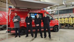 FW Burscheid: Neues Einsatzfahrzeug für die Burscheider Feuerwehr