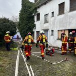 FW Düren: FW Düren: Zimmerbrand in Düren-Niederau