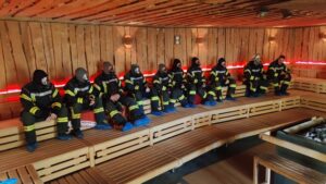 FW Celle: Feuerwehrausbildung in der Sauna