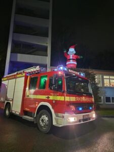 FW Kamen: Weihnachts- und Neujahrsgruß der Feuerwehr Kamen