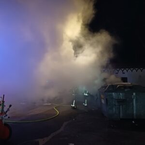 FW-EN: Wetter – Feuerwehr am Wochenende und zum Wochenbeginn mehrmals im Einsatz