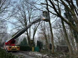 FW-EN: Vielzahl an Einsätzen am Wochenende – Verkehrsunfall auf Wetterstraße