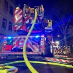 FW-E: Wohnungsbrand in einem Mehrfamilienhaus – eine Person verletzt