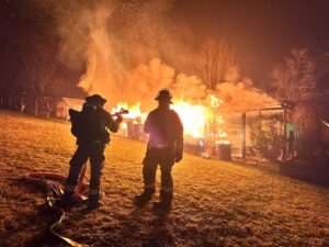 FW Stuttgart: Brand 2 – Gartenhausbrand