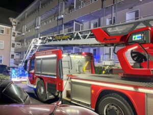 FW-E: Kellerbrand in Mehrfamilienhaus in Frohnhausen – keine Verletzten