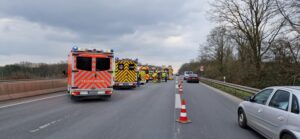 FW Dinslaken: Verkehrsunfall mit mehreren PKW auf der A3