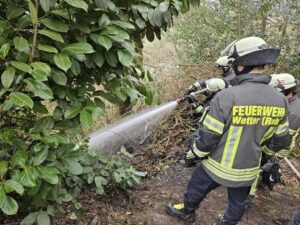 FW-EN: Wetter – Feuerwehr auch am Samstag zweimal im Einsatz