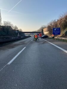 FW-OB: PKW-Unfall am Morgen führte zu kurzzeitiger Vollsperrung der BAB 516 in Fahrtrichtung Oberhausen Zentrum