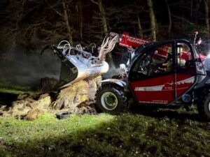 FW-GL: Feuerwehr verhindert Waldbrand im Stadtteil Herkenrath von Bergisch Gladbach